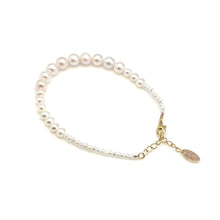Load image into Gallery viewer, ROWEN FRESHWATER PEARL BRACELET