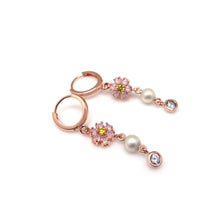Load image into Gallery viewer, RICCO2 FLOWER PEARL DANGLE EARRING