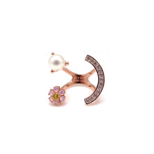 Load image into Gallery viewer, RICCO FLOWER PEARL SMILE PAVED RING