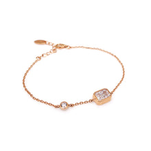 Load image into Gallery viewer, AUGUST 2 SQ STONE CHAIN BRACELET