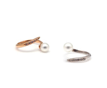 Load image into Gallery viewer, SIA 2 SPIRAL PEARL PAVE RING