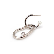 Load image into Gallery viewer, SMALL HOCKNEY POOL ABSTRACT PEARL EARRING