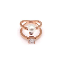 Load image into Gallery viewer, SEREIN 3 SQ STONE PEARL RING