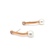 Load image into Gallery viewer, PIPER2 PLAIN PEARL EARRING