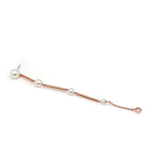 Load image into Gallery viewer, MARE PEARL BAR MOBILE EARRING