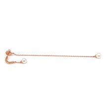 Load image into Gallery viewer, CELINE CURVE LONG CHAIN PEARL EARRING
