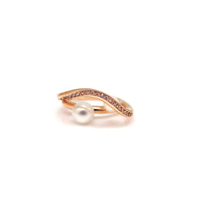 Load image into Gallery viewer, GUILD WAVE PEARL PAVED RING
