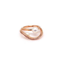 Load image into Gallery viewer, GUILD WAVE PEARL PAVED RING
