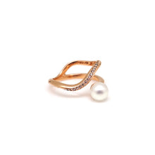 Load image into Gallery viewer, LAUREL WAVE PEARL PAVED RING