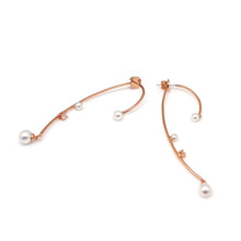 Load image into Gallery viewer, DREW ARCH PEARL STONE EARRING