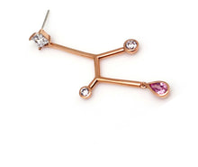 Load image into Gallery viewer, GIRAFFE MOBILE EARRING