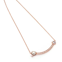 Load image into Gallery viewer, MERCER 1 TRIANGLE SMILE NECKLACE