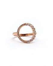 Load image into Gallery viewer, SMALL CIRCLE PAVE NINE RING