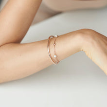 Load image into Gallery viewer, CECILLIA DBL CHAIN OPEN BANGLE