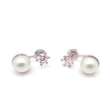 Load image into Gallery viewer, POMPOM CROWN J EARRINGS