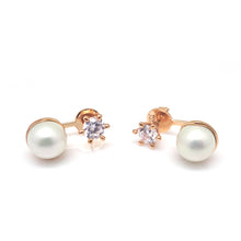 Load image into Gallery viewer, POMPOM CROWN J EARRINGS