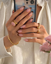 Load image into Gallery viewer, GAVINA 2 STONE RING
