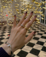 Load image into Gallery viewer, INGRID 2 CURVED RING

