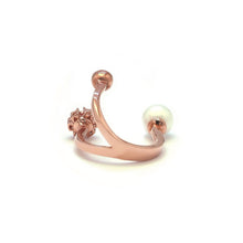Load image into Gallery viewer, EVELYN 3 FLOWER PEARL STONE OPEN RING
