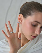 Load image into Gallery viewer, LE LIEN TRIO LINKED PAVE EARRING
