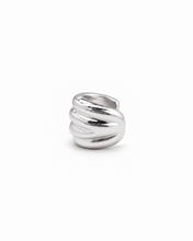 Load image into Gallery viewer, PENELOPE DRAPE EAR CUFF
