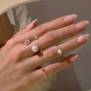 EVELYN 3 FLOWER PEARL STONE OPEN RING