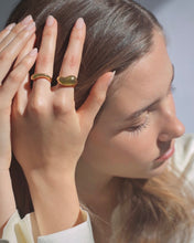 Load image into Gallery viewer, INGRID BOLD CURVED RING
