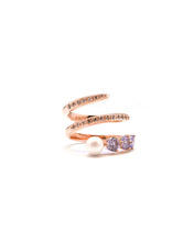 Load image into Gallery viewer, NOORE 1 PEARL RHINESTONE PAVE RING
