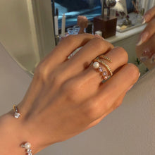 Load image into Gallery viewer, NOORE 1 PEARL RHINESTONE PAVE RING
