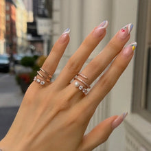 Load image into Gallery viewer, NOORE 1 PEARL RHINESTONE PAVE RING
