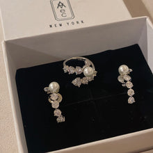 Load image into Gallery viewer, MADEMOISELLE 2 PEARL RHINESTONED EARRING

