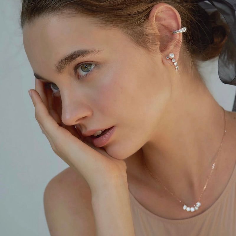 MADEMOISELLE 2 PEARL RHINESTONED EARRING
