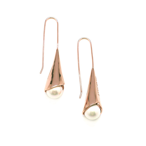 LE LYS PEARL HOOK EARRING