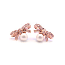 Load image into Gallery viewer, ODETTE PAVE BOW PEARL EARRING
