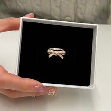 Load image into Gallery viewer, ODETTE 1 BOW WAVE PAVE RING
