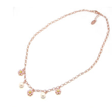 Load image into Gallery viewer, EVELINA MULTI-FLOWER LINK CHAIN NECKLACE
