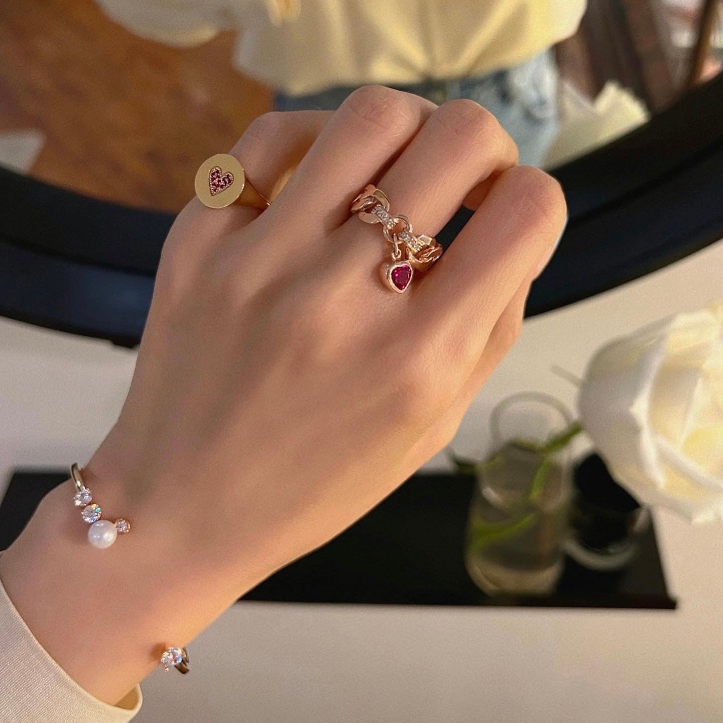 ZEMMA HEART SIGNET PINKY RING – avec new york