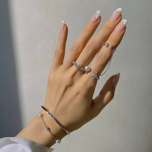 KAIA OVAL CHAINED DBL RINGS