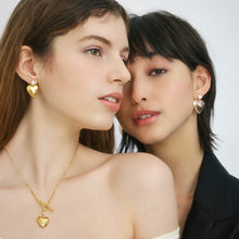 Load image into Gallery viewer, VALENTI 2 PEARL HEART EARRING
