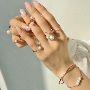 ISA DUO PEARAL KNUCKLE RING