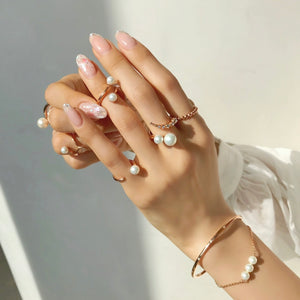 ALMA PEARL STONE CLUSTER RING