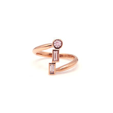 Load image into Gallery viewer, ISA 3 STONE TWIST RING

