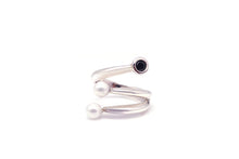 Load image into Gallery viewer, CLO PEARL STONE KNUCKLE/PINKY RING
