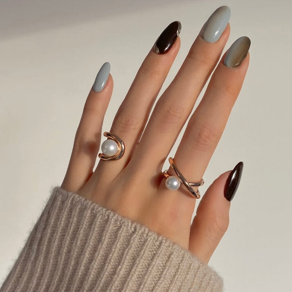 'U' LINE PEARL RING