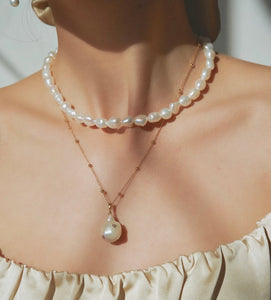 MARIE BAROQUE PEARL NECKLACE