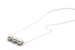 3 PEARL BAR NECKLACE