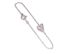 Load image into Gallery viewer, ELLEY PAVED HEART CHAIN BRACELET
