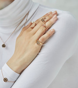 J'ADORE HEAR PAVE SIGNET RING