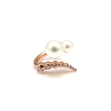 Load image into Gallery viewer, ALMA PEARL STONE CLUSTER RING
