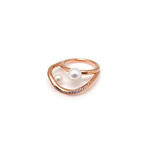 GUILD WAVE PEARL PAVED RING